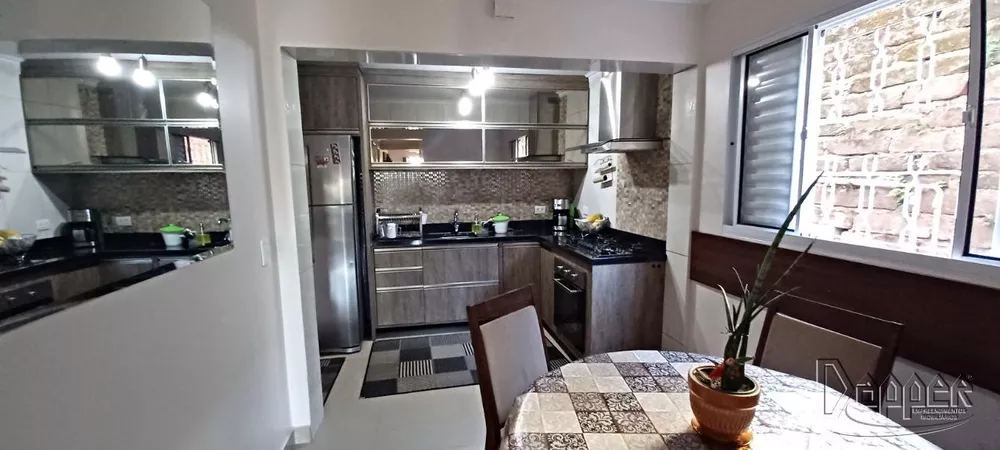 Casa à venda com 3 quartos, 160m² - Foto 3