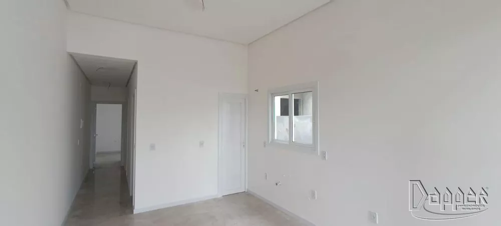 Casa à venda com 2 quartos, 63m² - Foto 2