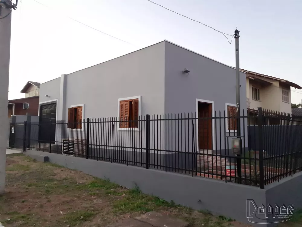 Casa à venda com 2 quartos, 95m² - Foto 1