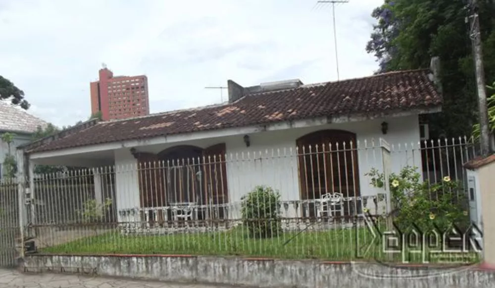 Casa à venda com 3 quartos, 180 - Foto 1