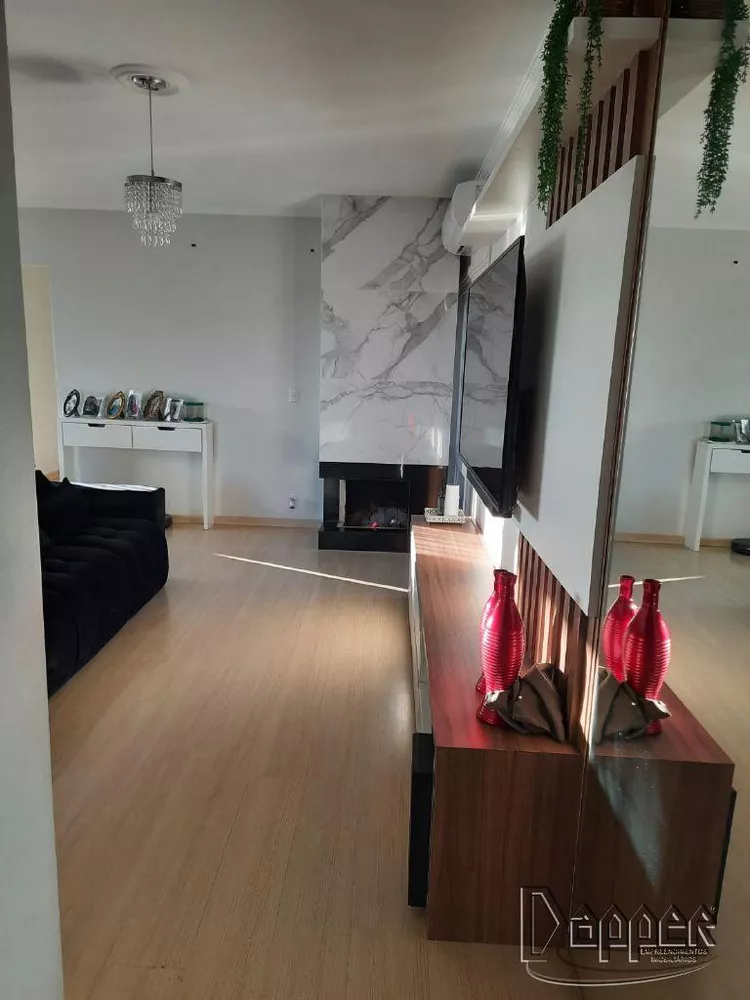 Apartamento à venda com 3 quartos, 152m² - Foto 2