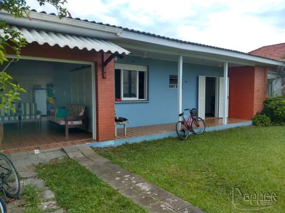 Casa à venda com 2 quartos, 120m² - Foto 2