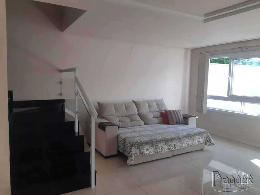 Casa à venda com 3 quartos, 145m² - Foto 2