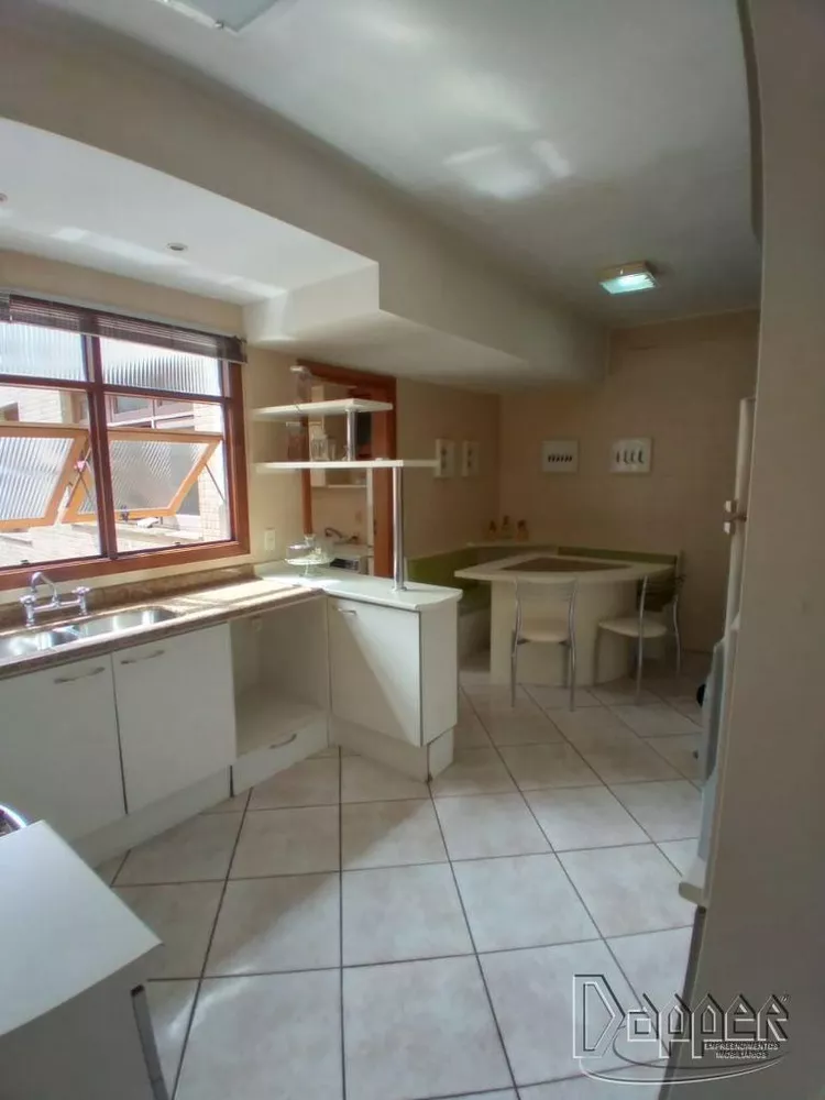 Apartamento à venda com 3 quartos, 145m² - Foto 6