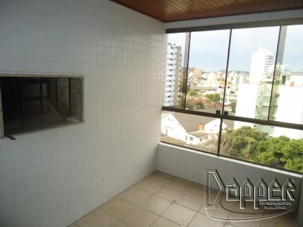 Apartamento à venda com 3 quartos, 95m² - Foto 3