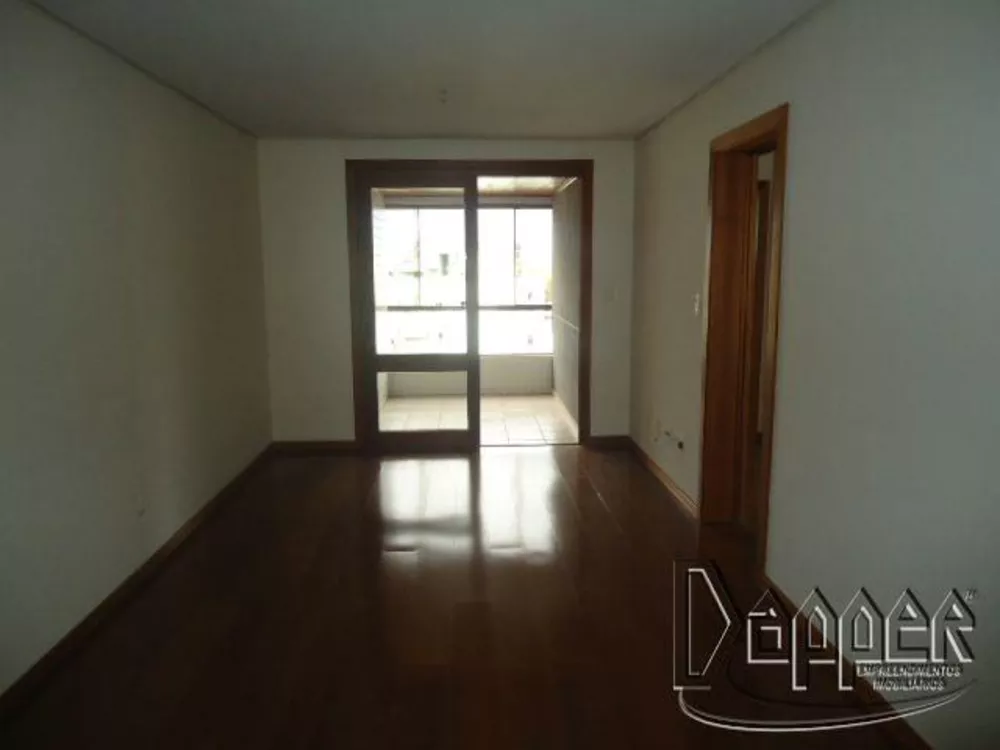 Apartamento à venda com 3 quartos, 95m² - Foto 2