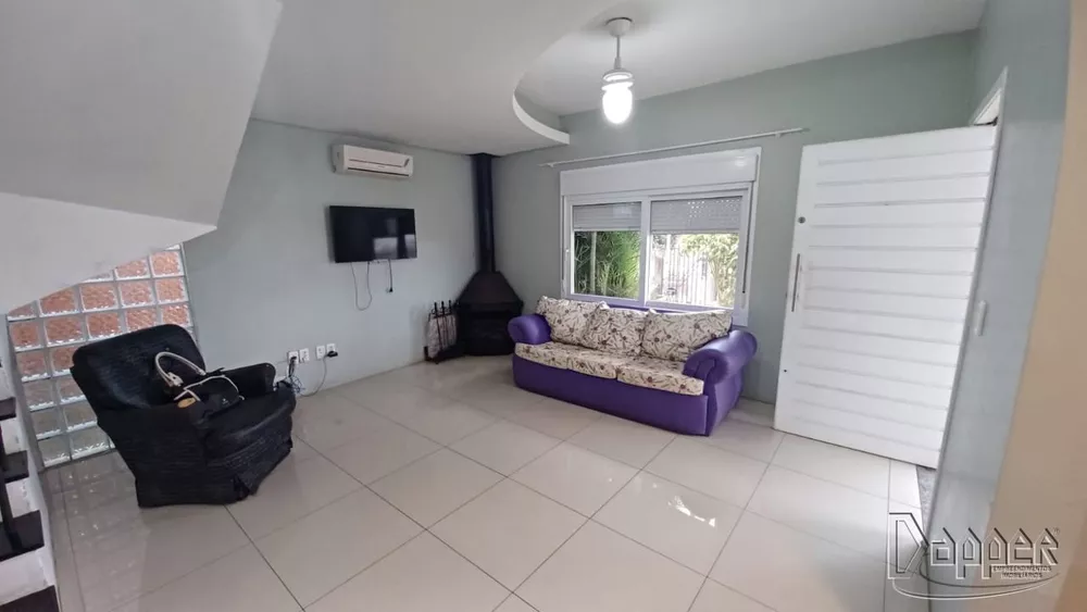 Casa à venda com 4 quartos, 219m² - Foto 1