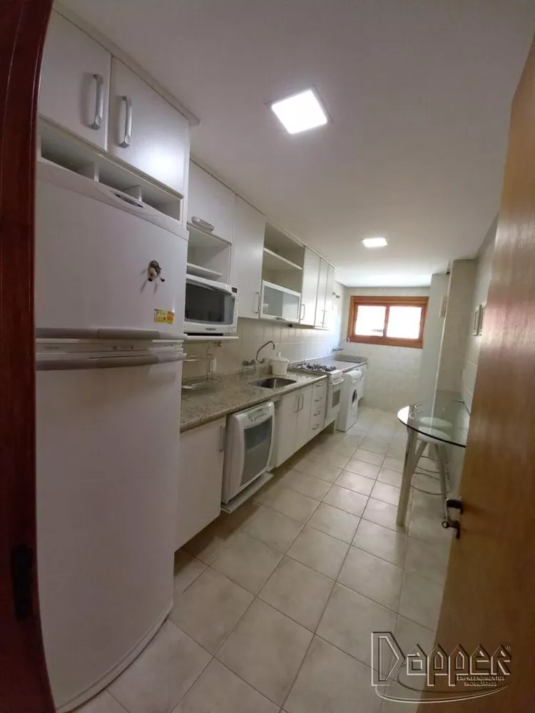 Apartamento à venda com 3 quartos, 140m² - Foto 5