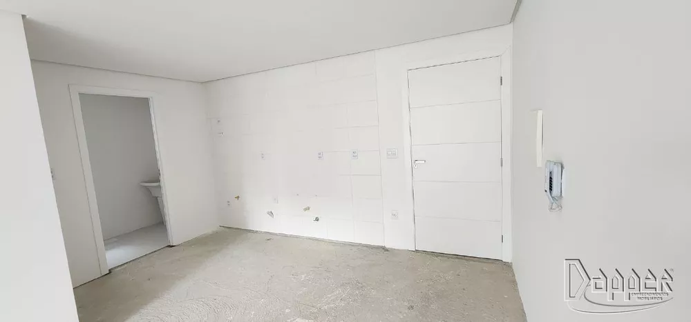 Apartamento à venda com 2 quartos, 70m² - Foto 5