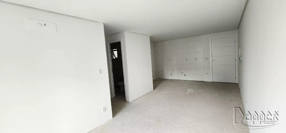 Apartamento à venda com 2 quartos, 70m² - Foto 6