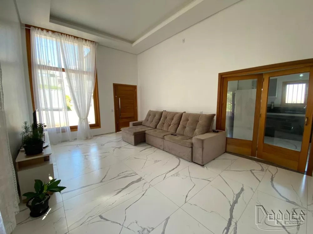 Casa à venda com 3 quartos, 167m² - Foto 3