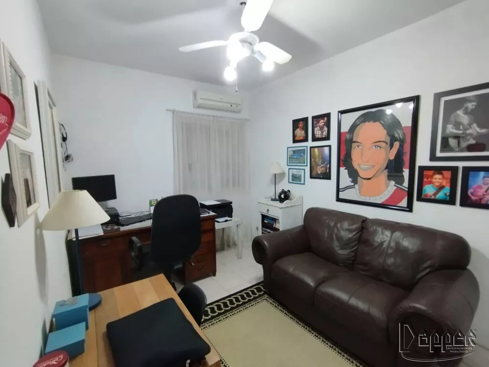 Casa à venda com 3 quartos, 250m² - Foto 3