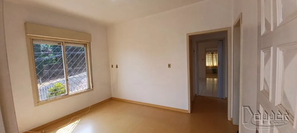 Casa à venda com 3 quartos, 284m² - Foto 4