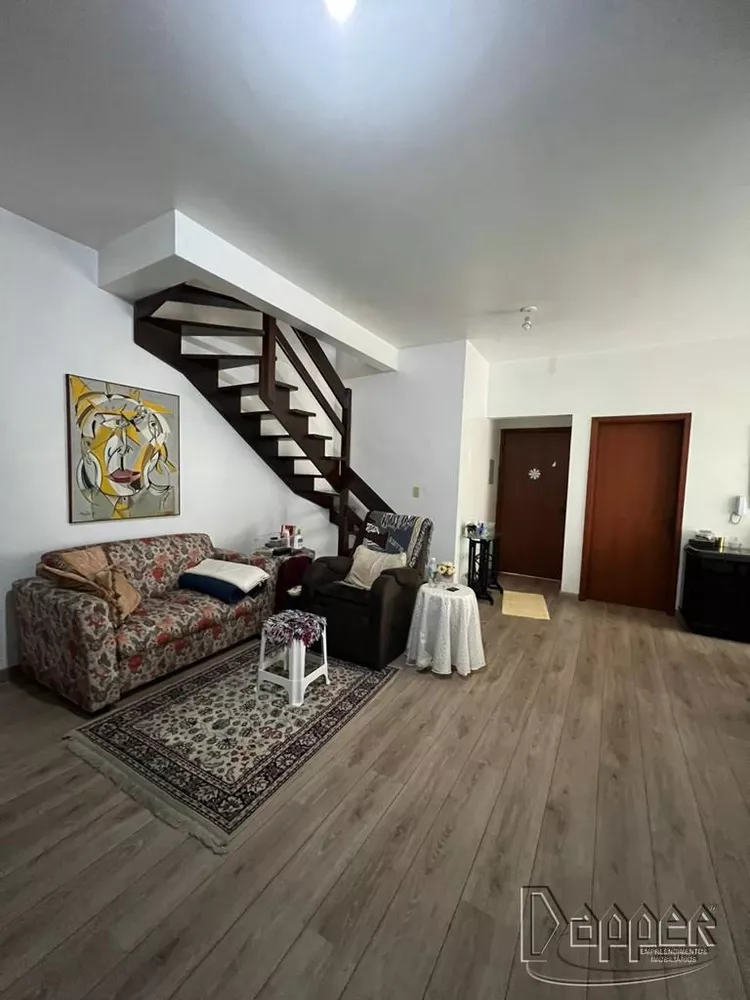 Apartamento à venda com 3 quartos, 229m² - Foto 1