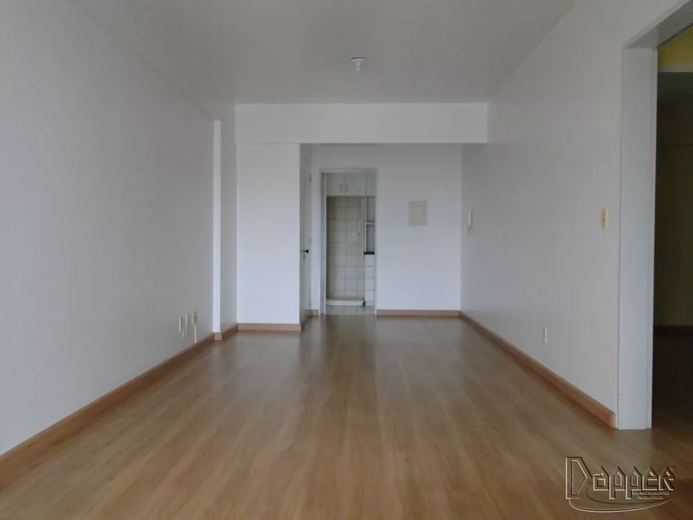 Apartamento à venda com 3 quartos, 94m² - Foto 7