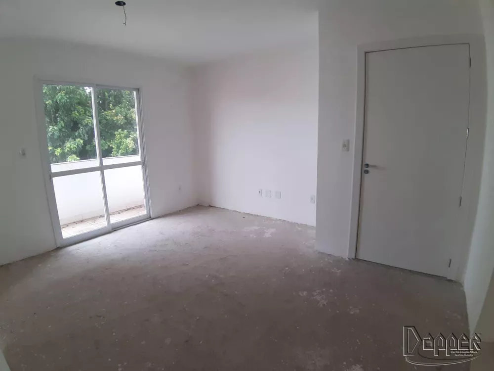 Apartamento à venda com 3 quartos, 74m² - Foto 2