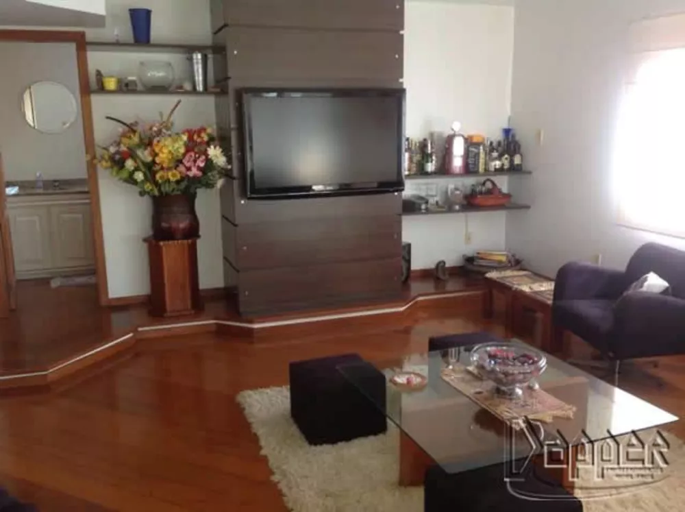 Apartamento à venda com 3 quartos, 221m² - Foto 2