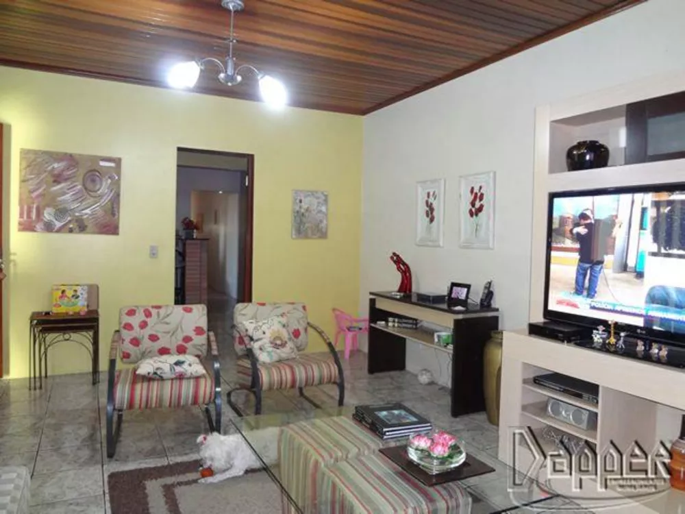 Casa à venda com 3 quartos, 164m² - Foto 3