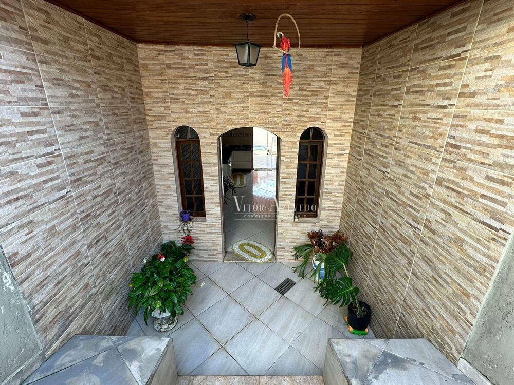 Casa, 4 quartos, 200 m² - Foto 9