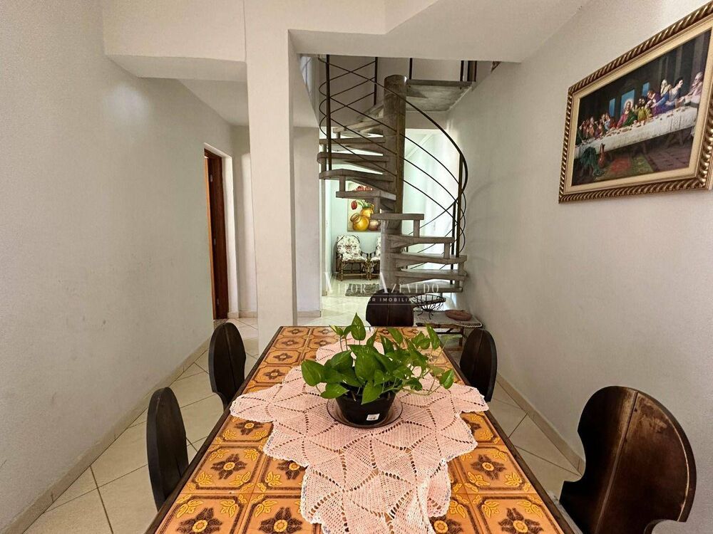 Casa, 4 quartos, 200 m² - Foto 14