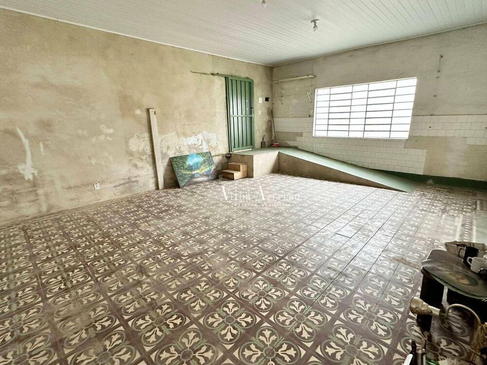 Casa à venda com 4 quartos, 191m² - Foto 3