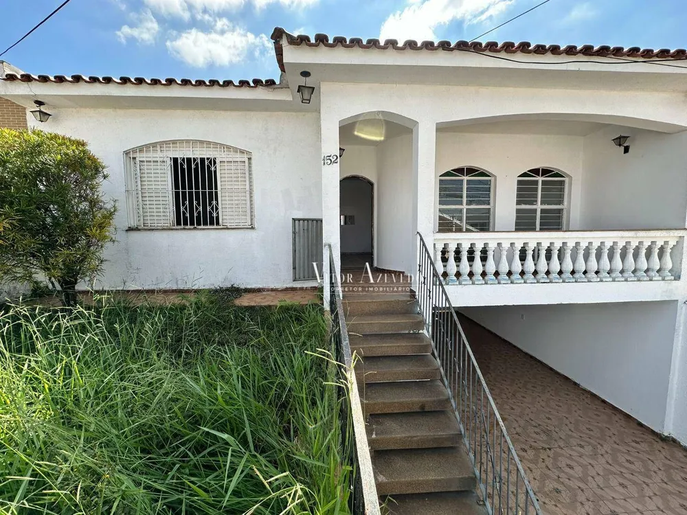 Casa, 4 quartos, 239 m² - Foto 1