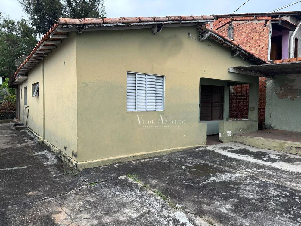 Casa à venda com 2 quartos, 130m² - Foto 1