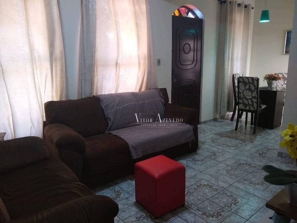 Casa, 3 quartos, 177 m² - Foto 2