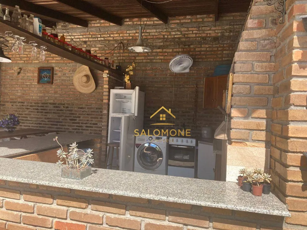 Chácara, 2 quartos, 2400 m² - Foto 1