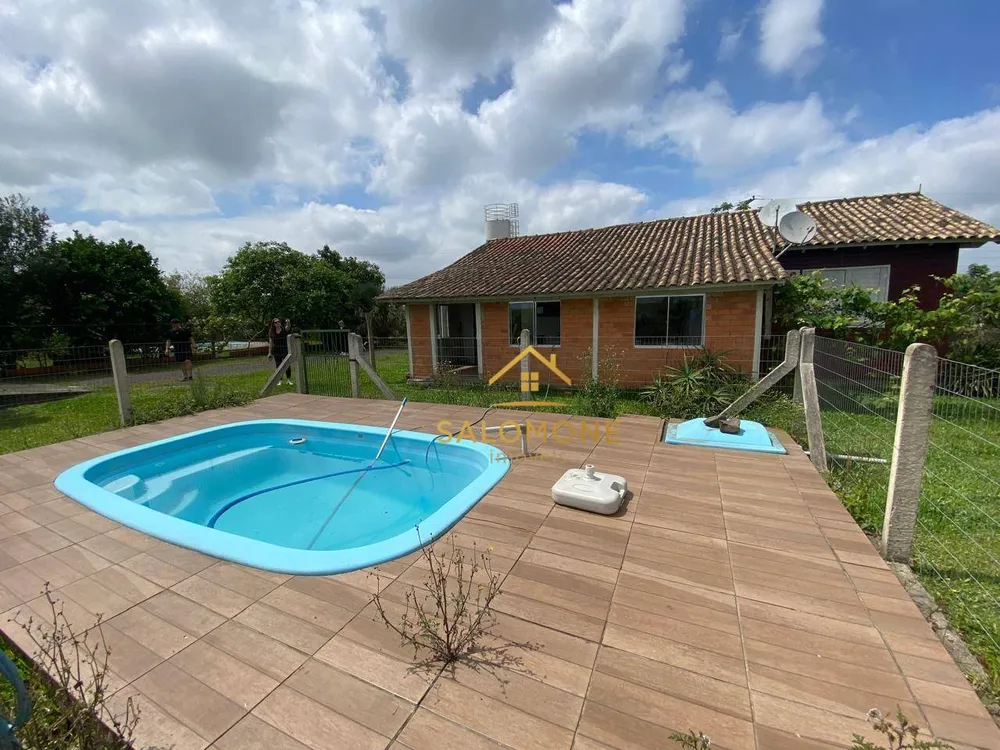 Sítio, 3 quartos, 1600 m² - Foto 1