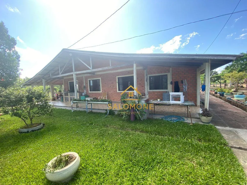 Sítio, 3 quartos, 8000 m² - Foto 1