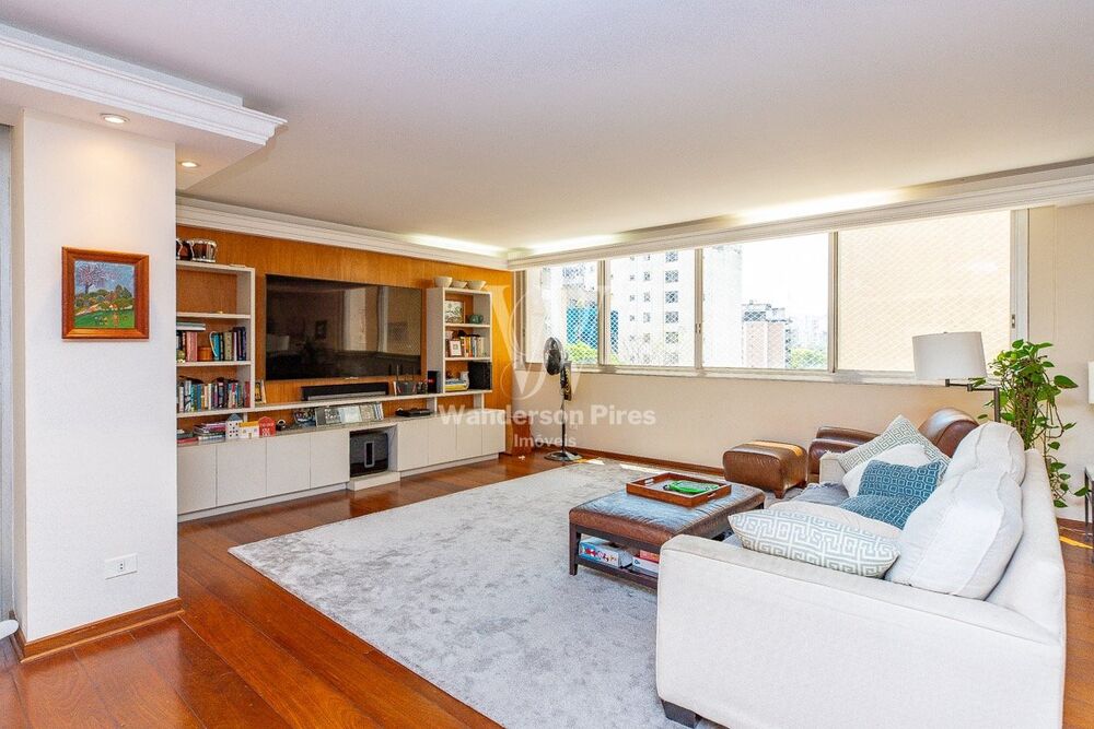 Apartamento, 3 quartos, 335 m² - Foto 1