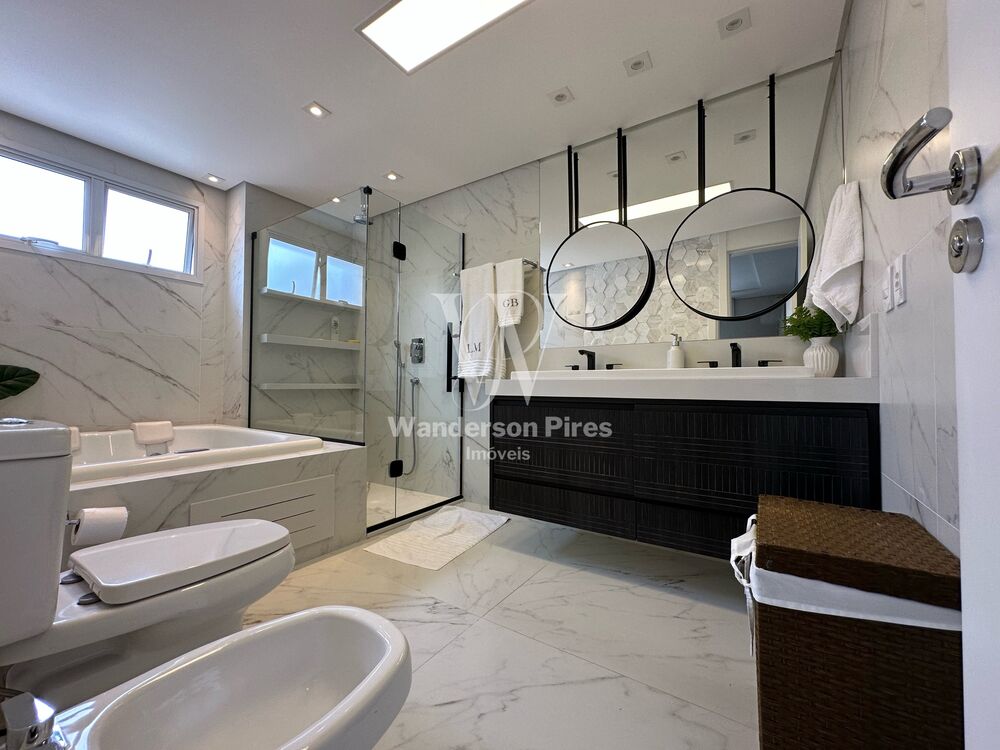 Apartamento, 3 quartos, 258 m² - Foto 1