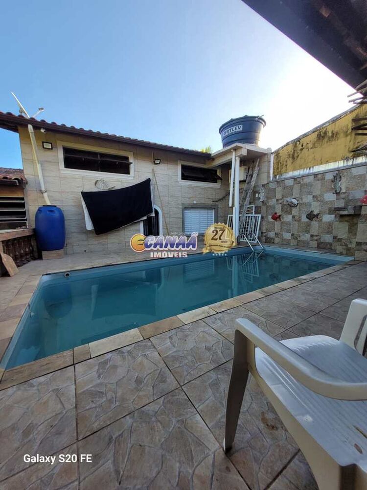 Casa, 5 quartos, 131 m² - Foto 2