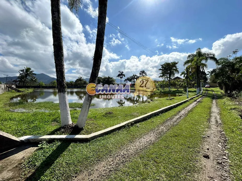 Fazenda à venda com 3 quartos, 24000m² - Foto 1