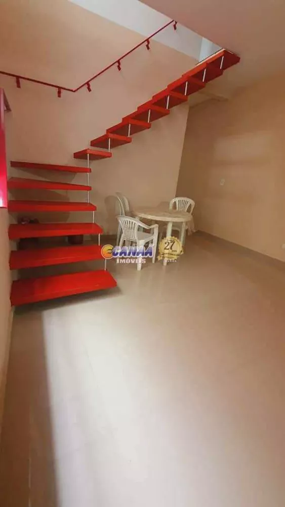 Sobrado à venda com 4 quartos, 181m² - Foto 6