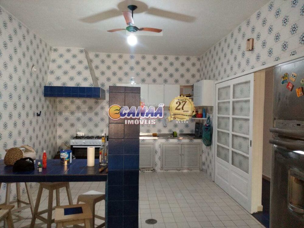Casa à venda com 5 quartos, 289m² - Foto 6