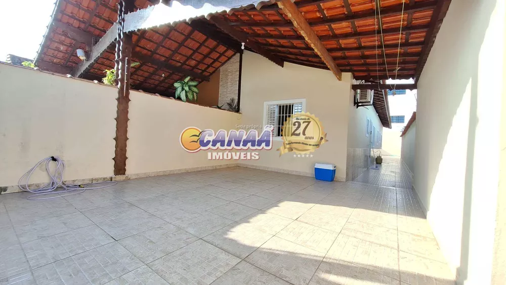 Casa à venda com 2 quartos, 75m² - Foto 1