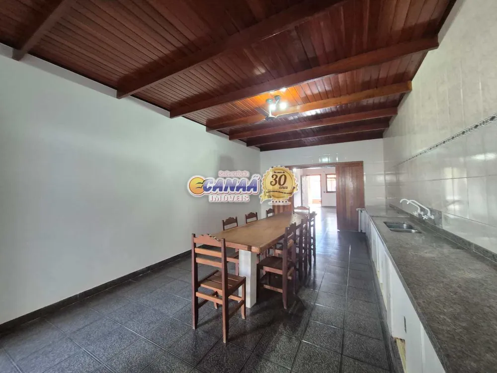 Casa, 3 quartos, 200 m² - Foto 12
