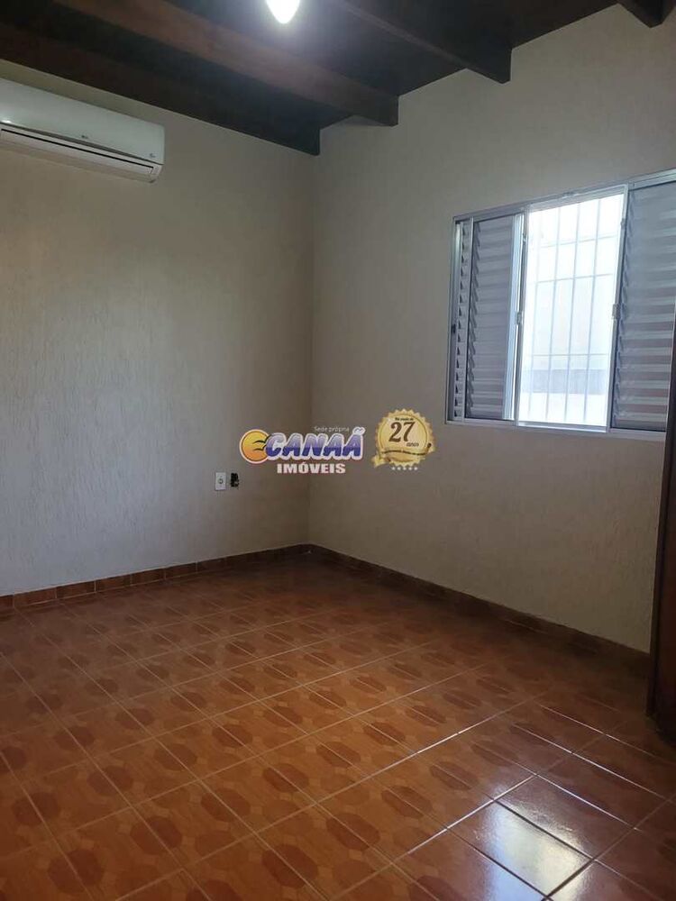 Casa, 3 quartos, 200 m² - Foto 4