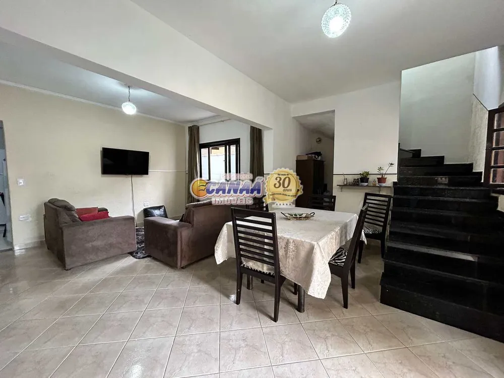 Sobrado, 6 quartos, 270 m² - Foto 2