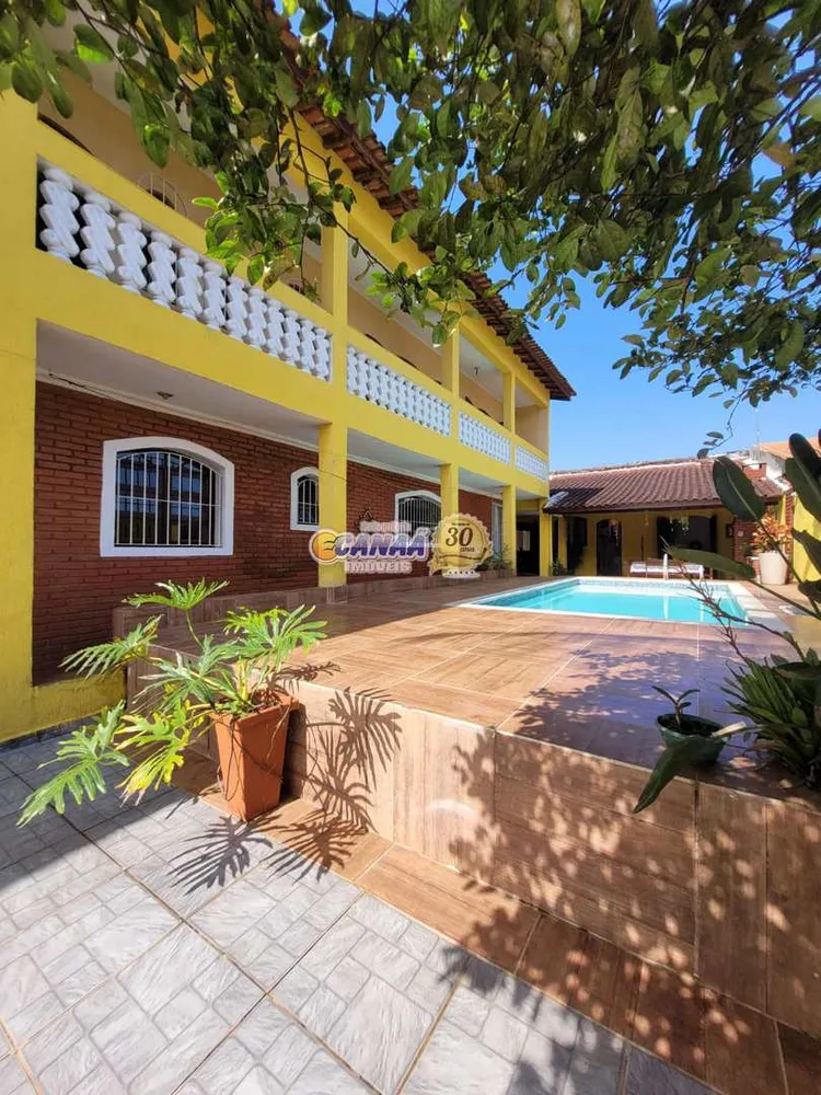 Sobrado, 3 quartos, 237 m² - Foto 2
