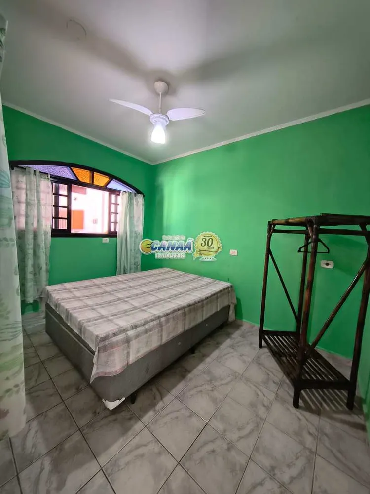 Casa, 4 quartos, 246 m² - Foto 1