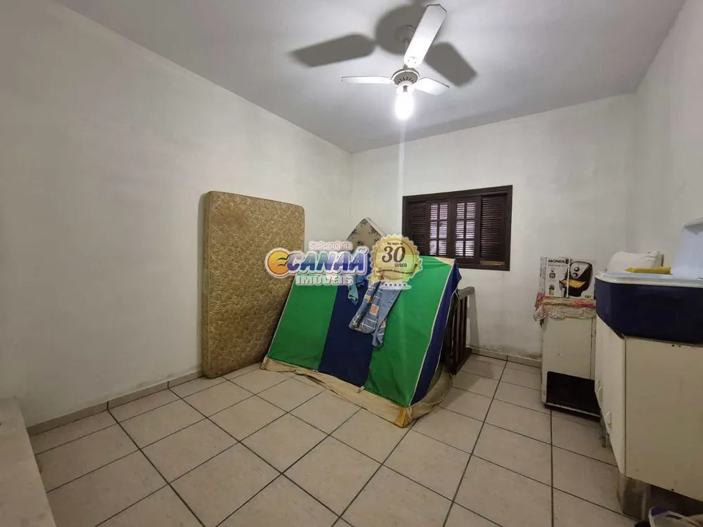 Chácara, 3 quartos, 1100 m² - Foto 1
