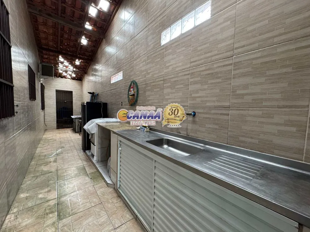 Casa, 3 quartos, 214 m² - Foto 3