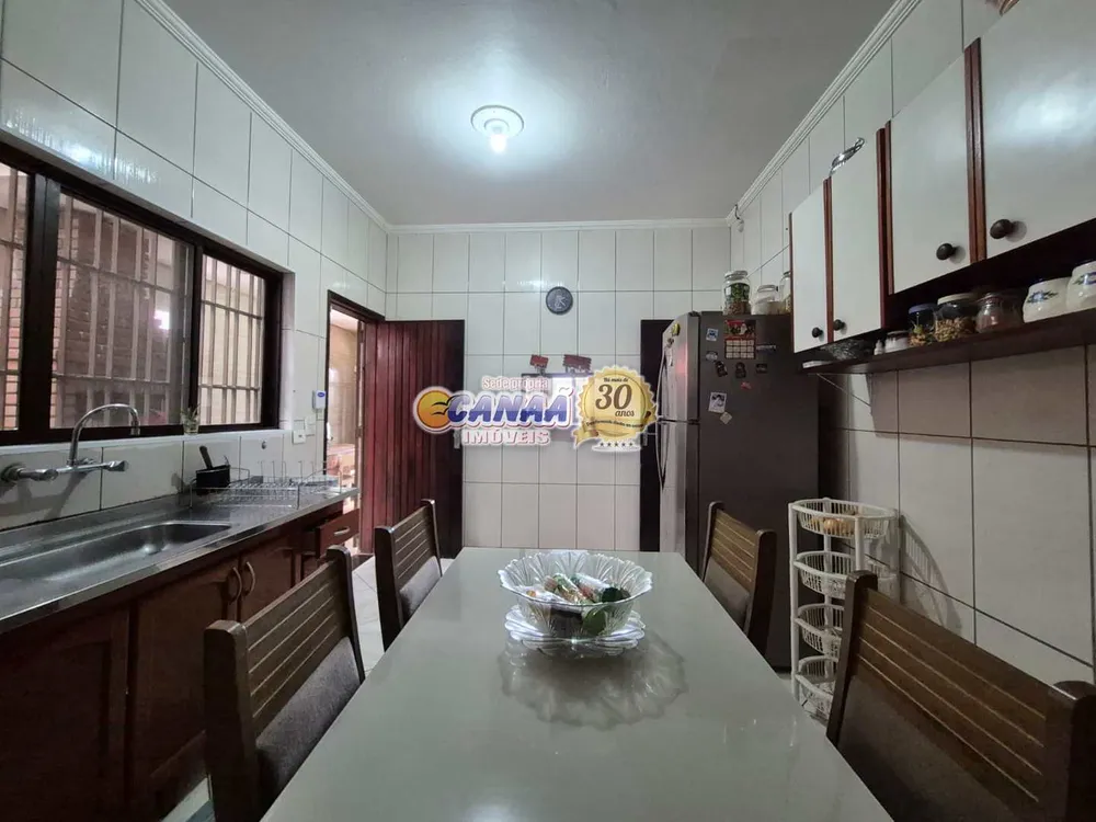 Casa, 3 quartos, 214 m² - Foto 5
