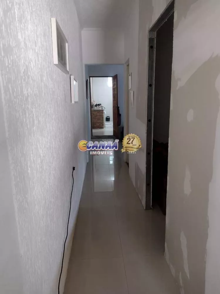 Casa à venda com 3 quartos, 59m² - Foto 7