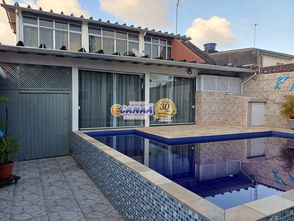 Casa, 4 quartos, 260 m² - Foto 1