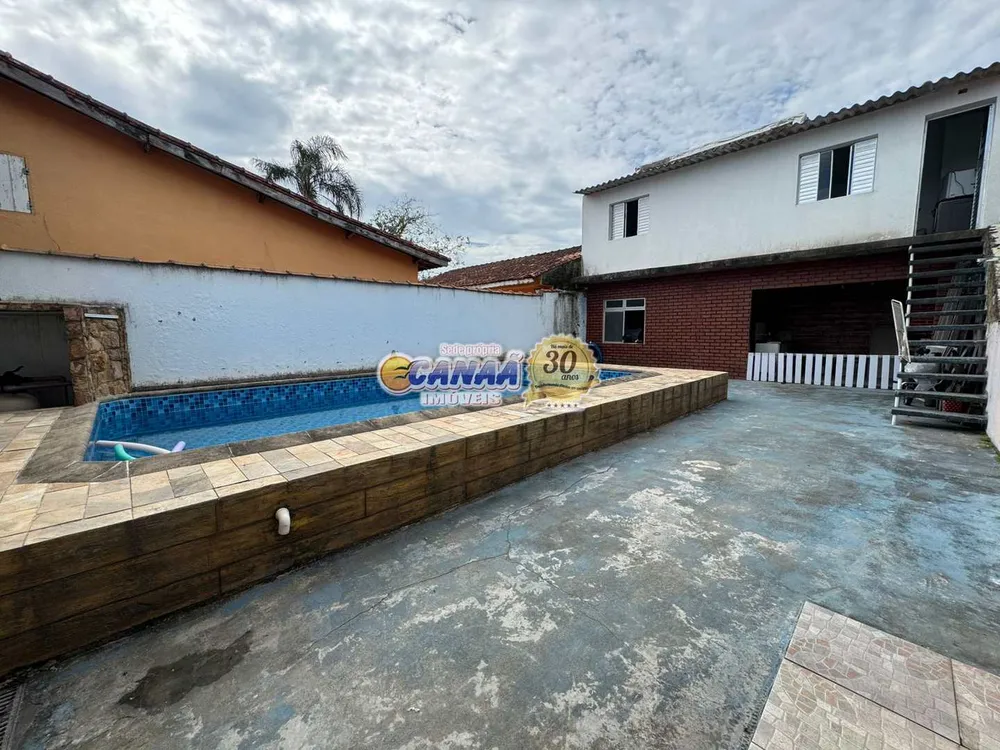 Casa, 4 quartos, 153 m² - Foto 1