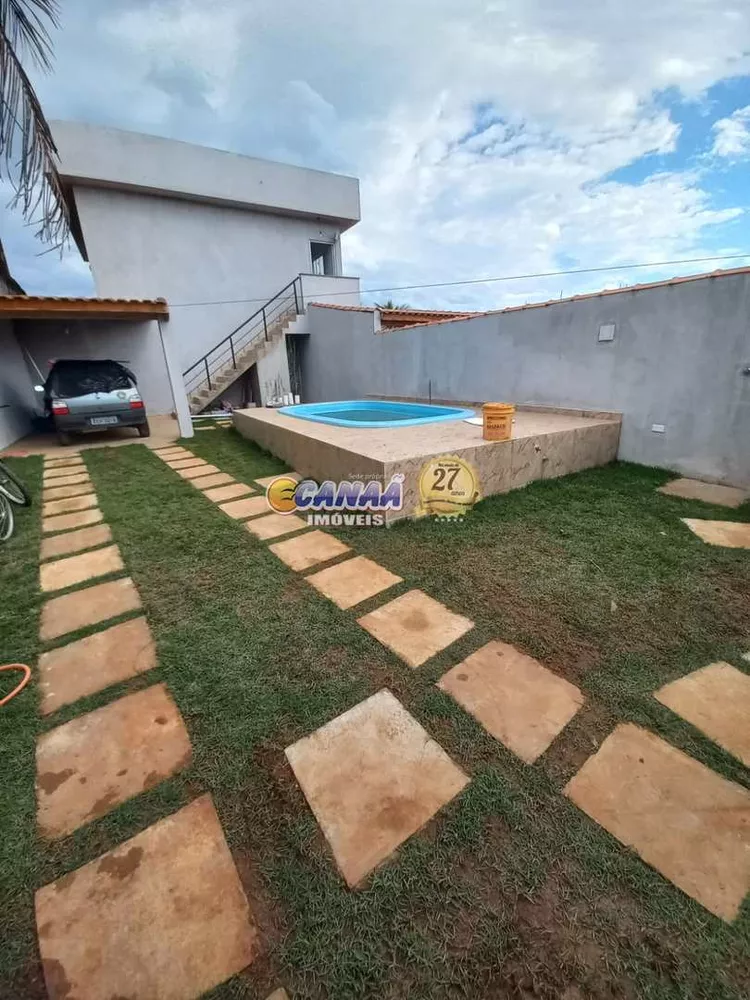 Casa à venda com 2 quartos, 72m² - Foto 2